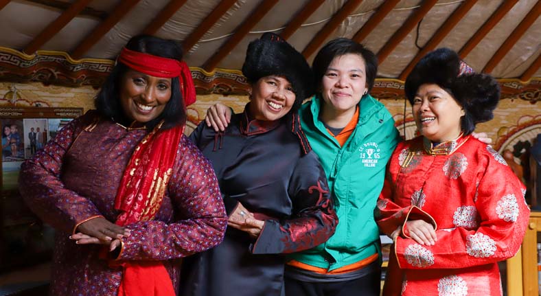 Mongolia nomad family visit